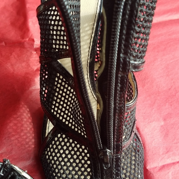 Heels - Picture 4 of 5